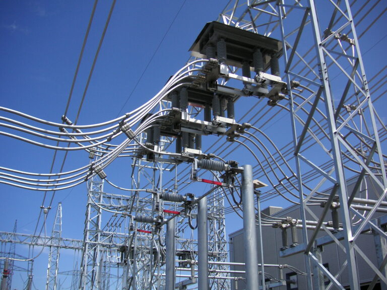 VB1 vertical break disconnect switch